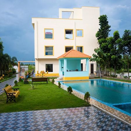 Готель Unique Shantiniketan Sri Niketan Екстер'єр фото