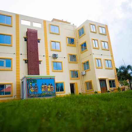 Готель Unique Shantiniketan Sri Niketan Екстер'єр фото